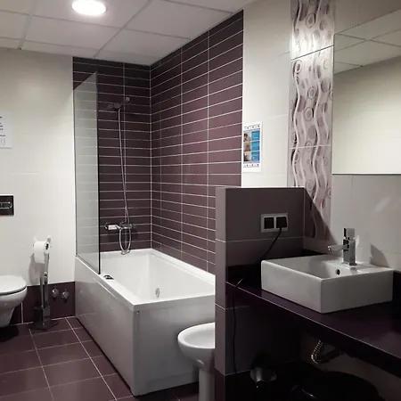 Casa El Lince De Granadilla At-cc-00296, Norte Provincia Caceres, Wifi, Parque Infantil, Hidromasaje, Garaje, Lavavajillas Feriehus *