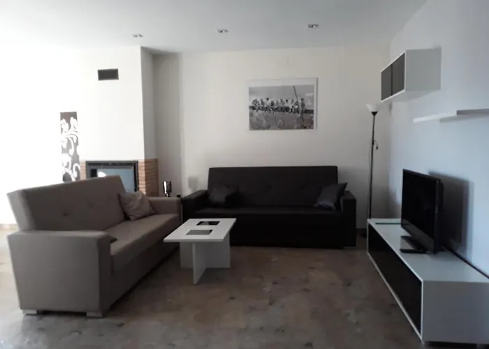 Casa El Lince De Granadilla At-cc-00296, Norte Provincia Caceres, Wifi, Parque Infantil, Hidromasaje, Garaje, Lavavajillas Сарса-де-Гранадилья