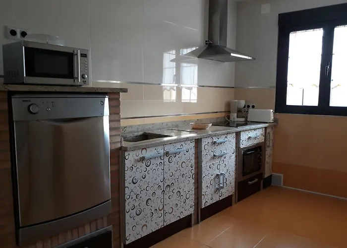 Дом отдыха Casa El Lince De Granadilla At-cc-00296, Norte Provincia Caceres, Wifi, Parque Infantil, Hidromasaje, Garaje, Lavavajillas Сарса-де-Гранадилья