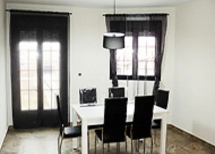 Casa El Lince De Granadilla At-cc-00296, Norte Provincia Caceres, Wifi, Parque Infantil, Hidromasaje, Garaje, Lavavajillas * Сарса-де-Гранадилья